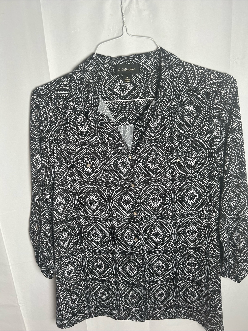 GG Collection Black & White Geometric Collared Button Shirt